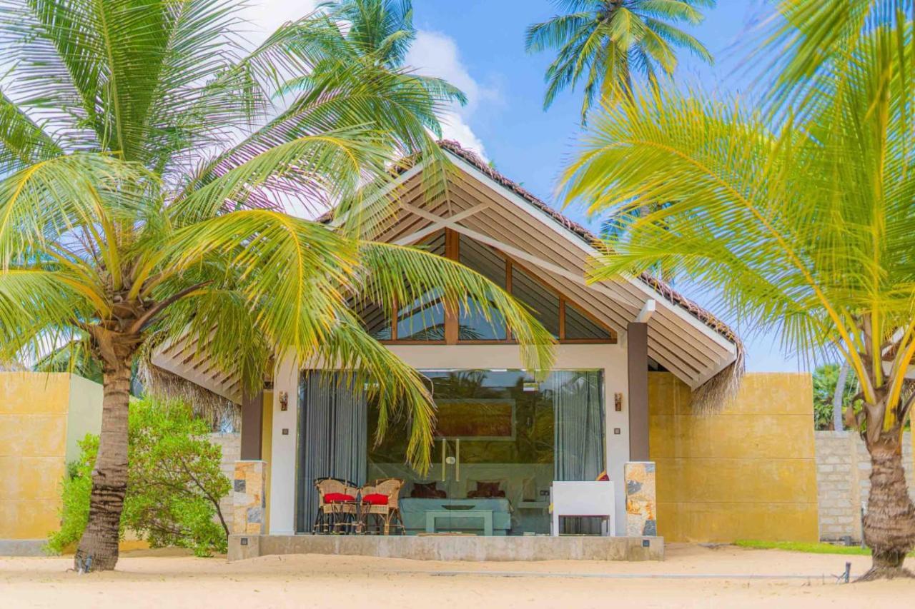 Blue Waves Kite Surfing Beach Resort Калпітія Екстер'єр фото